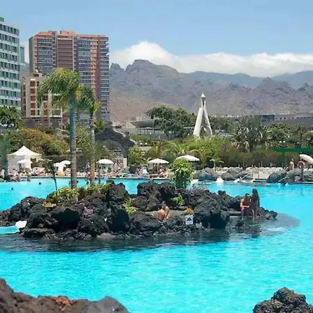 Apartment Tower High Suite, Panoramic View *